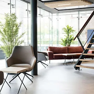 Executive Residency By Western Amsterdam Airport מלון